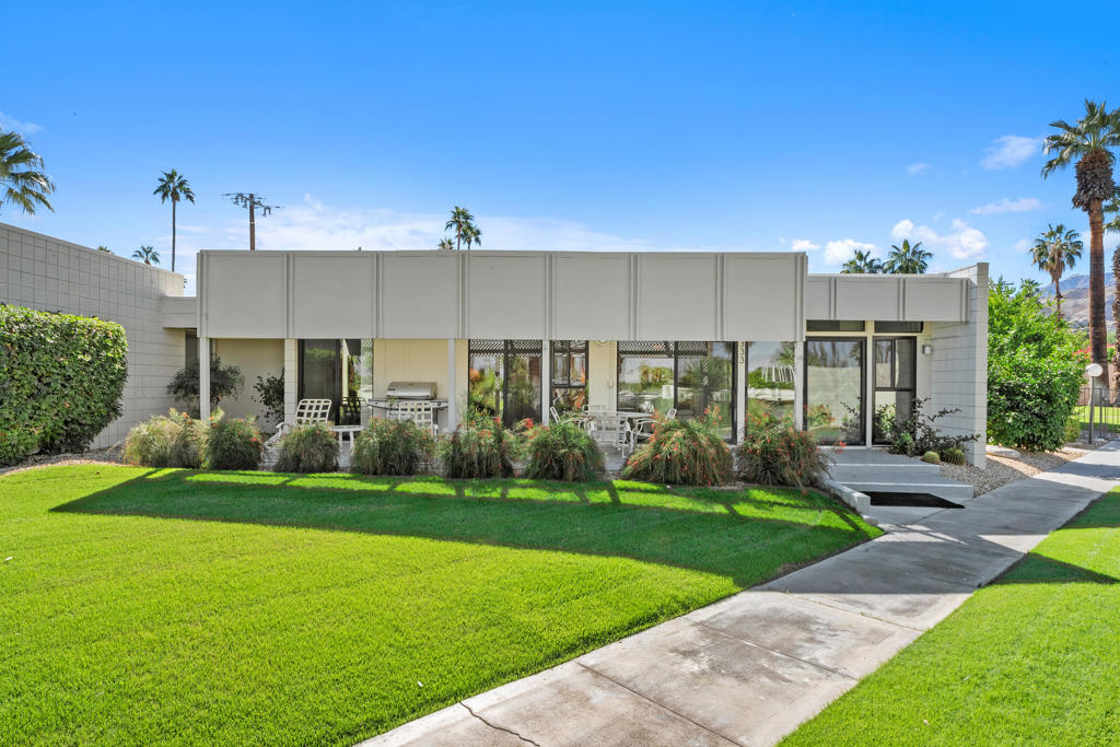 Sandpiper Palm Deser - Residential