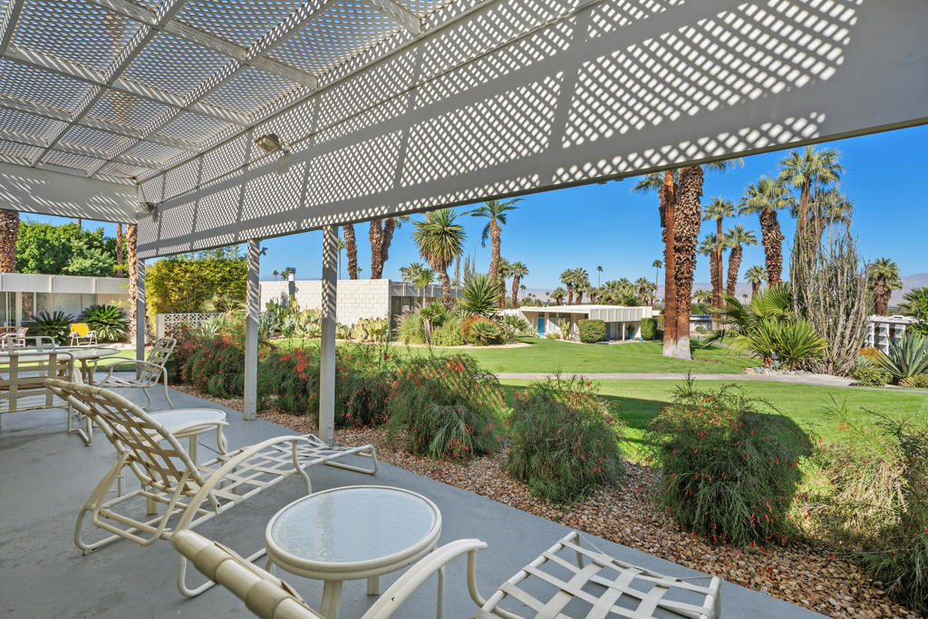 Sandpiper Palm Deser - Residential