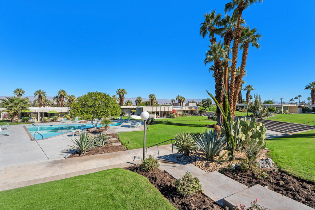 Sandpiper Palm Deser - Residential