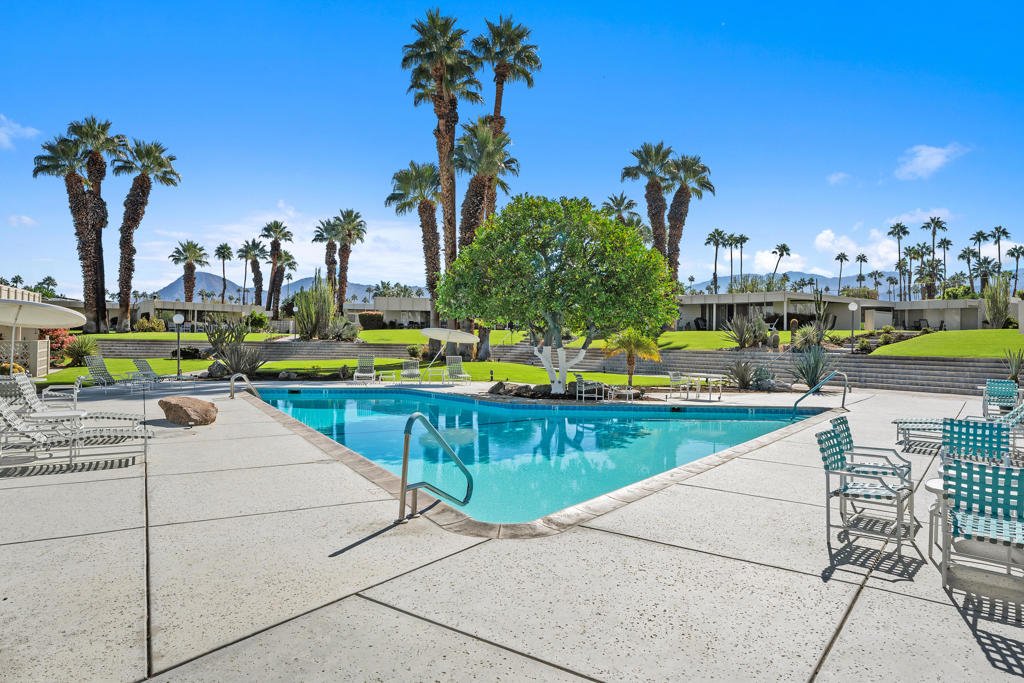 Sandpiper Palm Deser - Residential