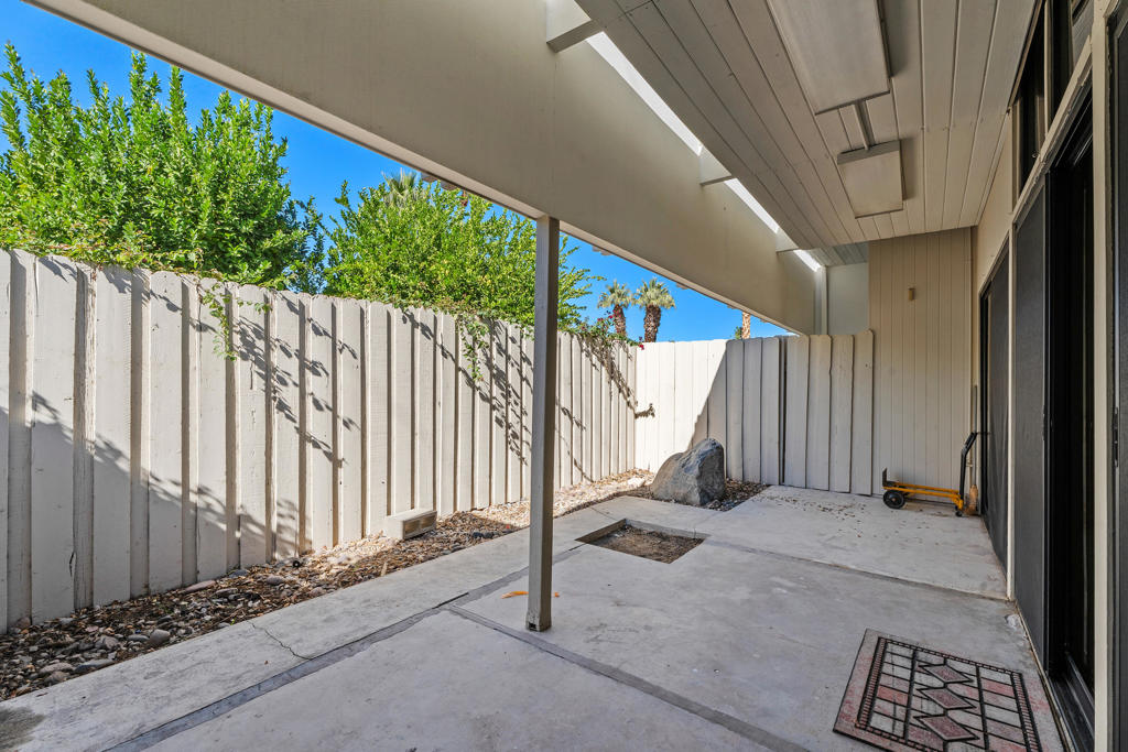 Sandpiper Palm Deser - Residential