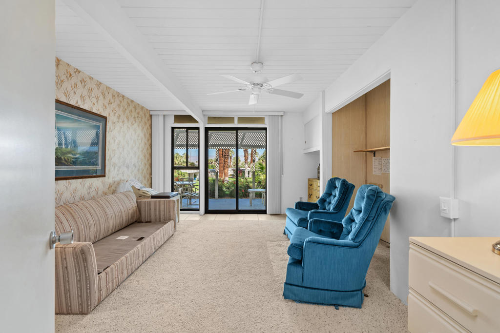 Sandpiper Palm Deser - Residential