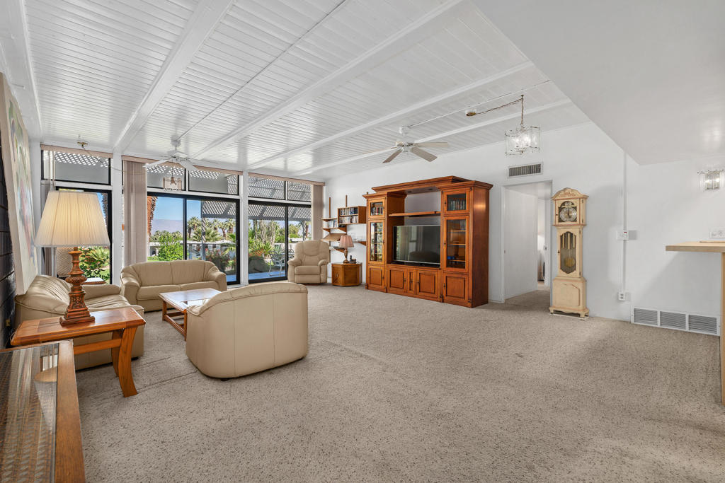 Sandpiper Palm Deser - Residential