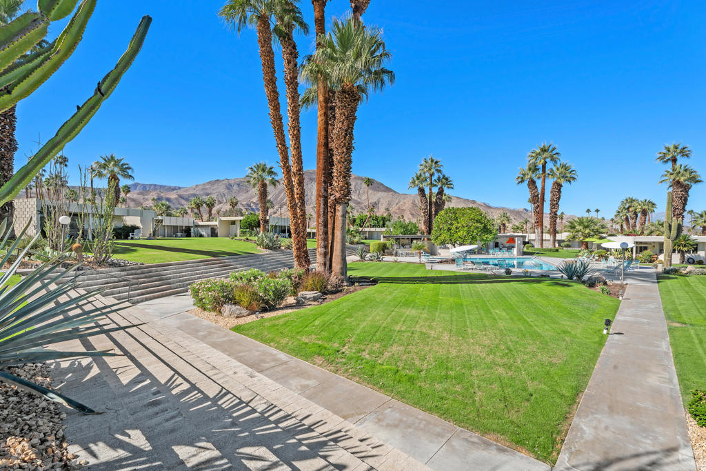 Sandpiper Palm Deser - Residential