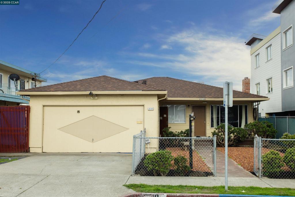 IRON TRIANGLE - Residential