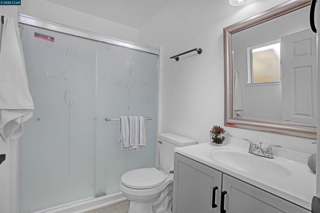 IRON TRIANGLE - Residential