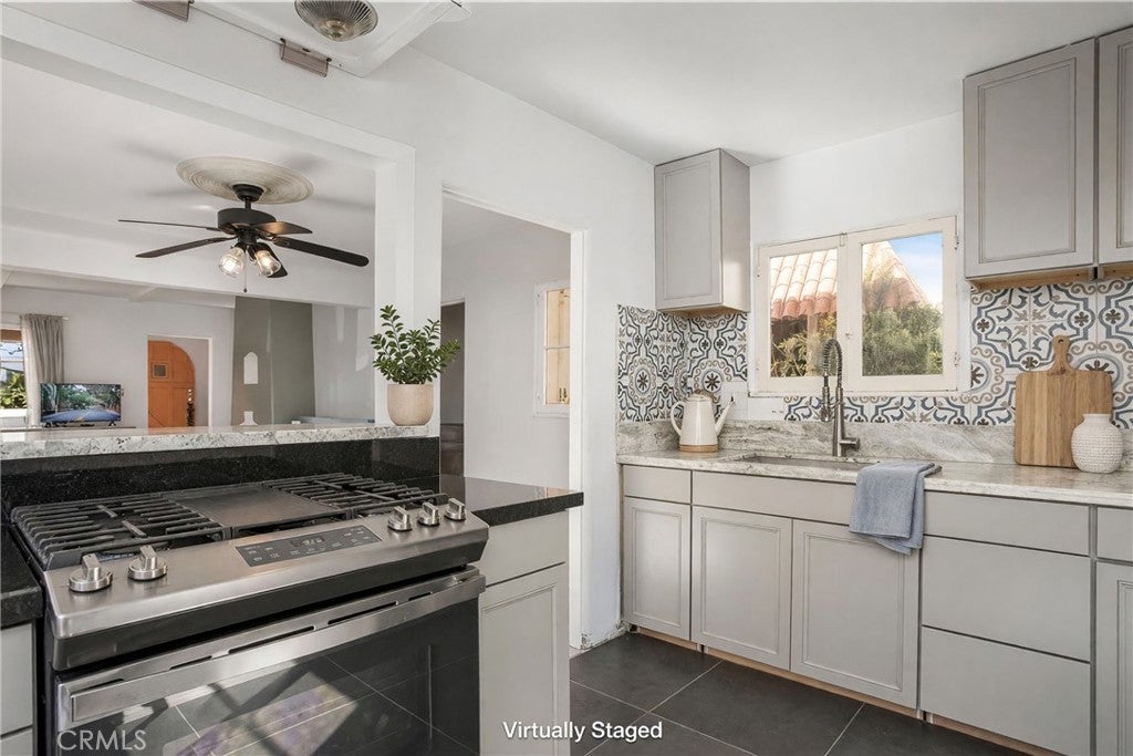 251 Avenida Del Mar