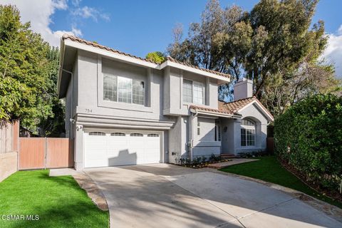 Photo of 754 Bellagio Court, Oak Park, CA 91377 (MLS # 226000683)