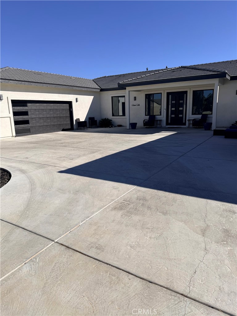 3711 W Avenue M11