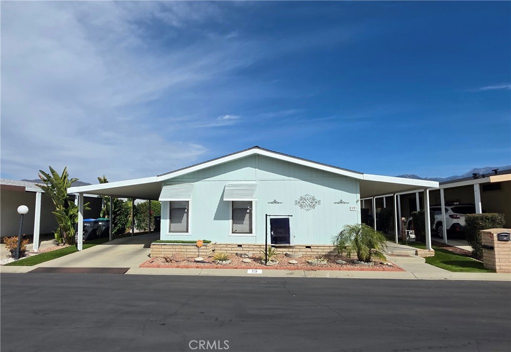 24600 Mountain Avenue 19