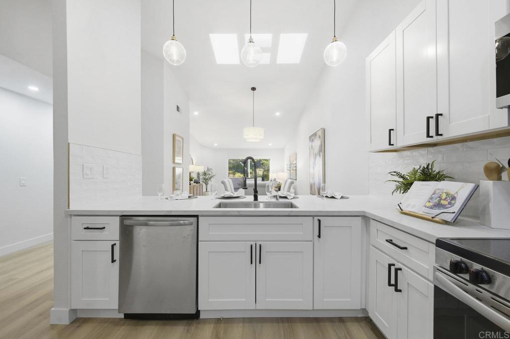 18023 Avenida Alozdra