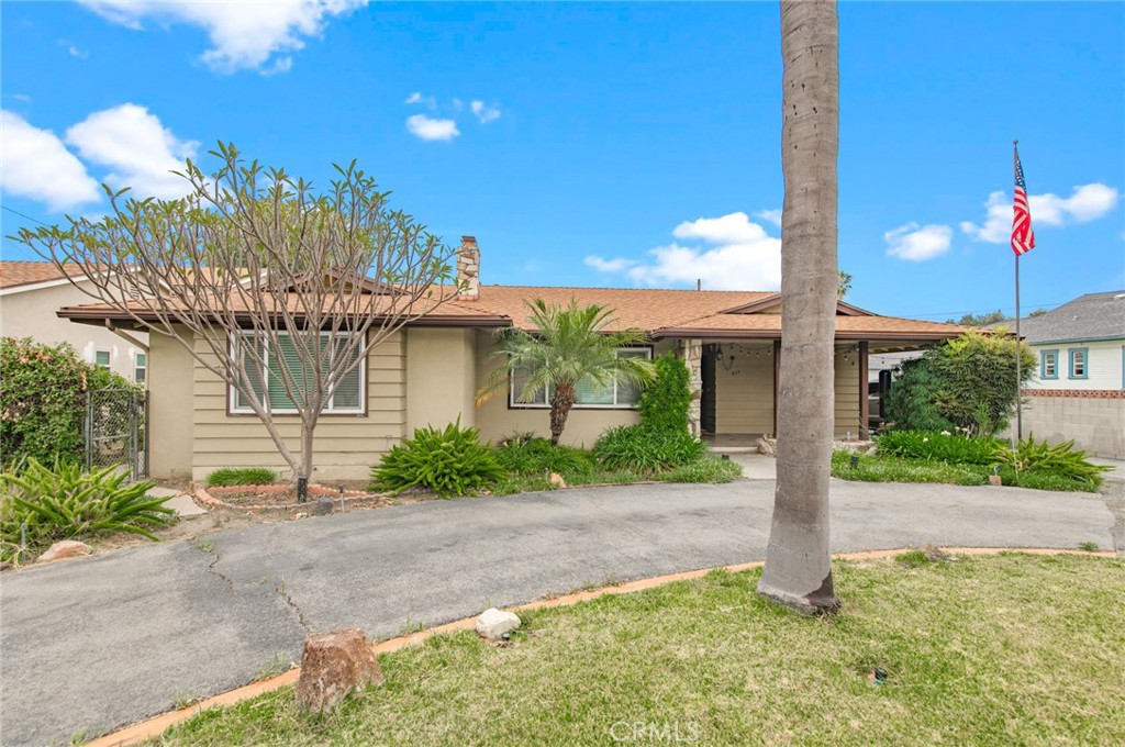 815 S Lark Ellen Avenue