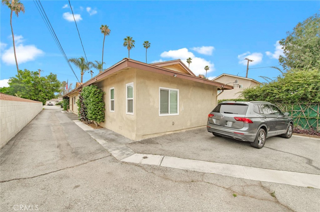 815 S Lark Ellen Avenue