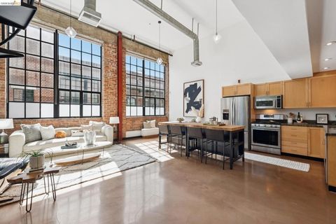 Photo of 425 E 11th St St #17, Oakland, CA 94606 (MLS # 41127643)