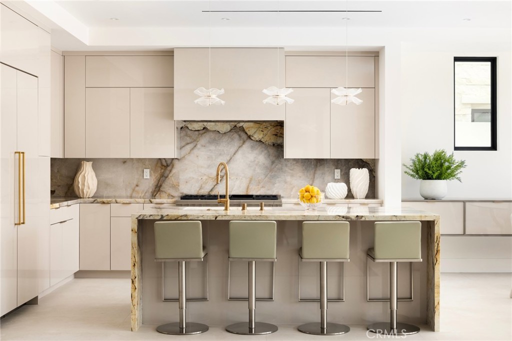 Corona del Mar South of PCH (CDMS) - Residential