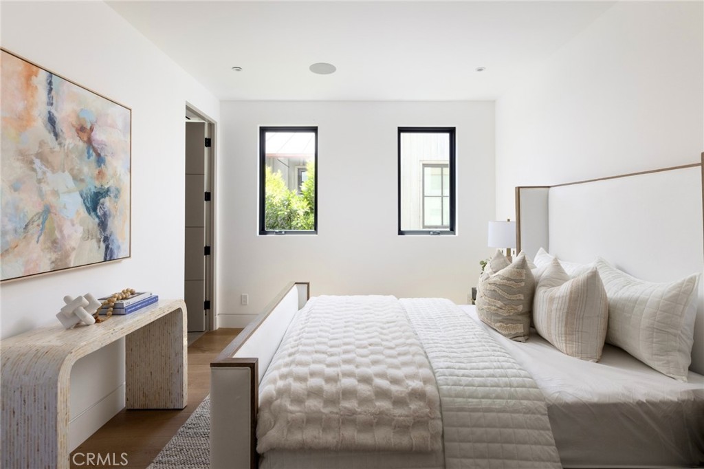 Corona del Mar South of PCH (CDMS) - Residential