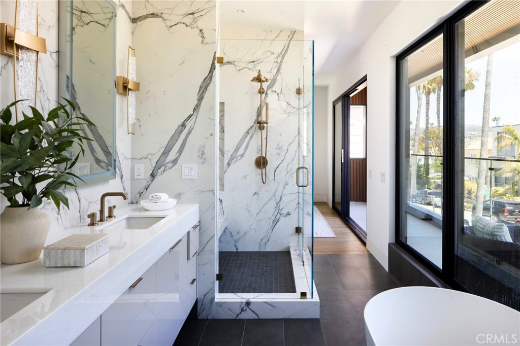 Corona del Mar South of PCH (CDMS) - Residential