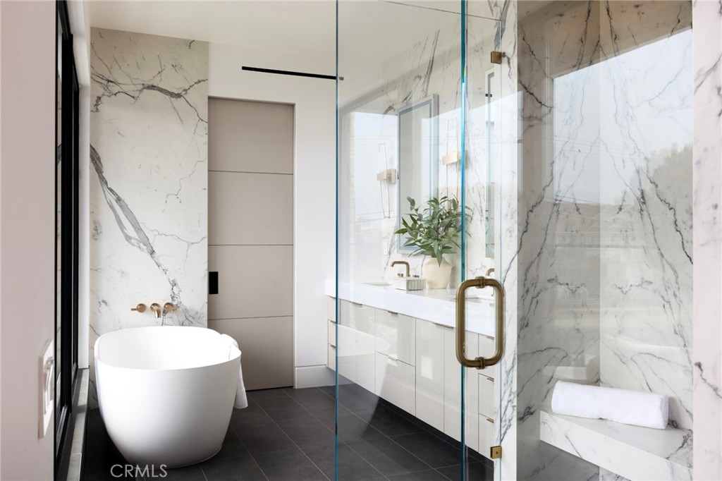 Corona del Mar South of PCH (CDMS) - Residential