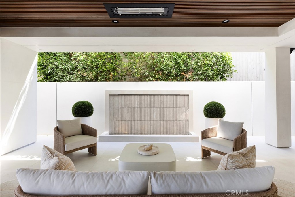 Corona del Mar South of PCH (CDMS) - Residential