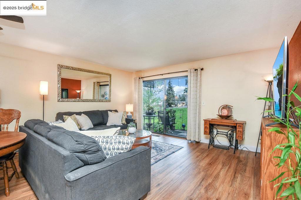 HILLCREST MEADOW - Residential