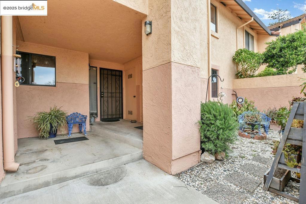 HILLCREST MEADOW - Residential