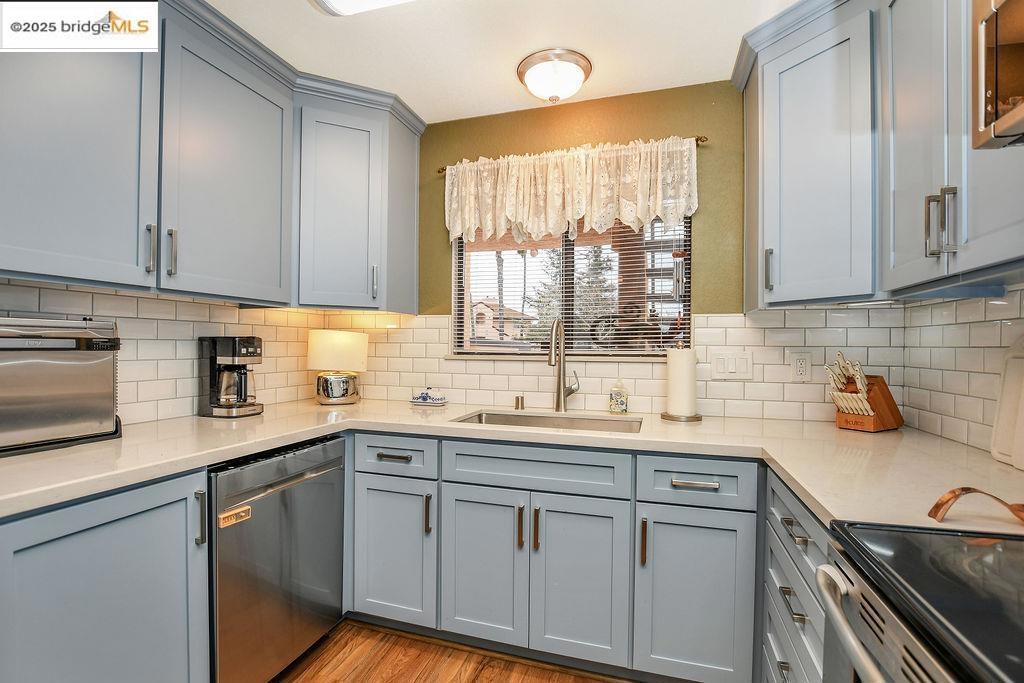 HILLCREST MEADOW - Residential