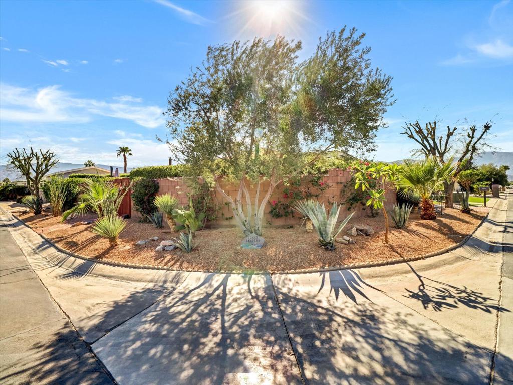 73443 Desert Greens Drive N