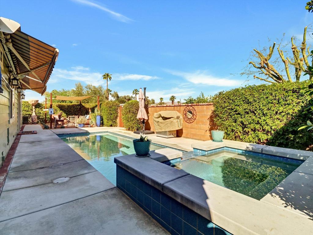 73443 Desert Greens Drive N