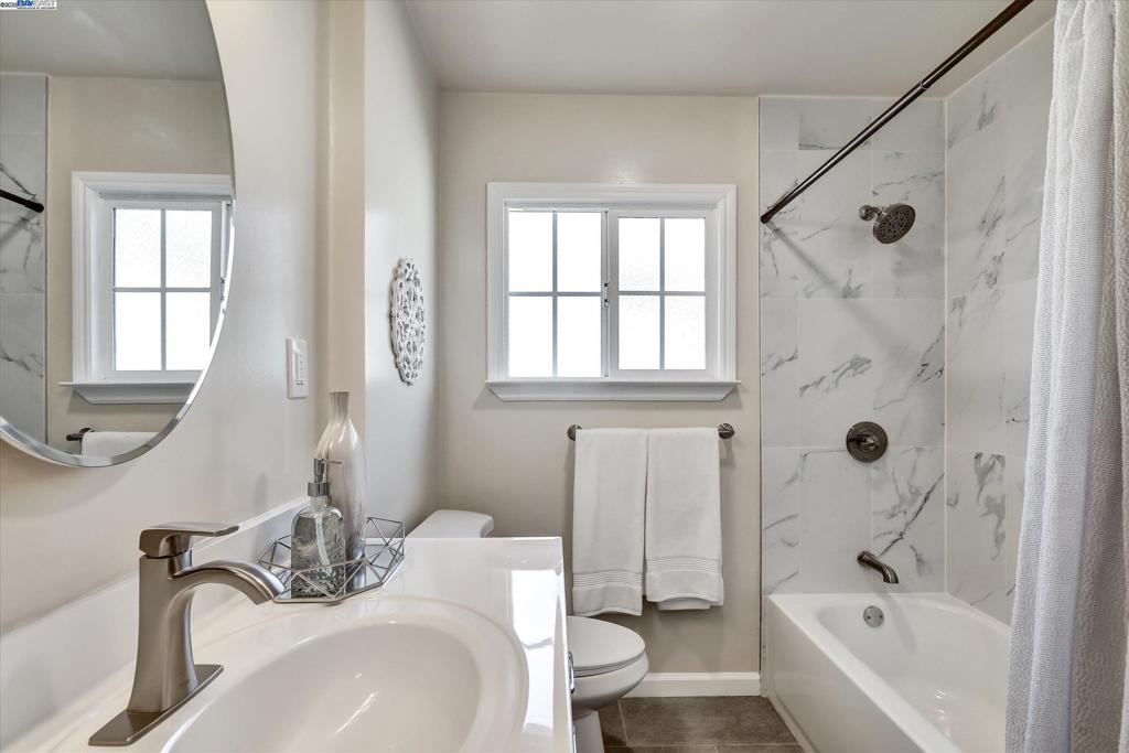 RICHMOND - Residential