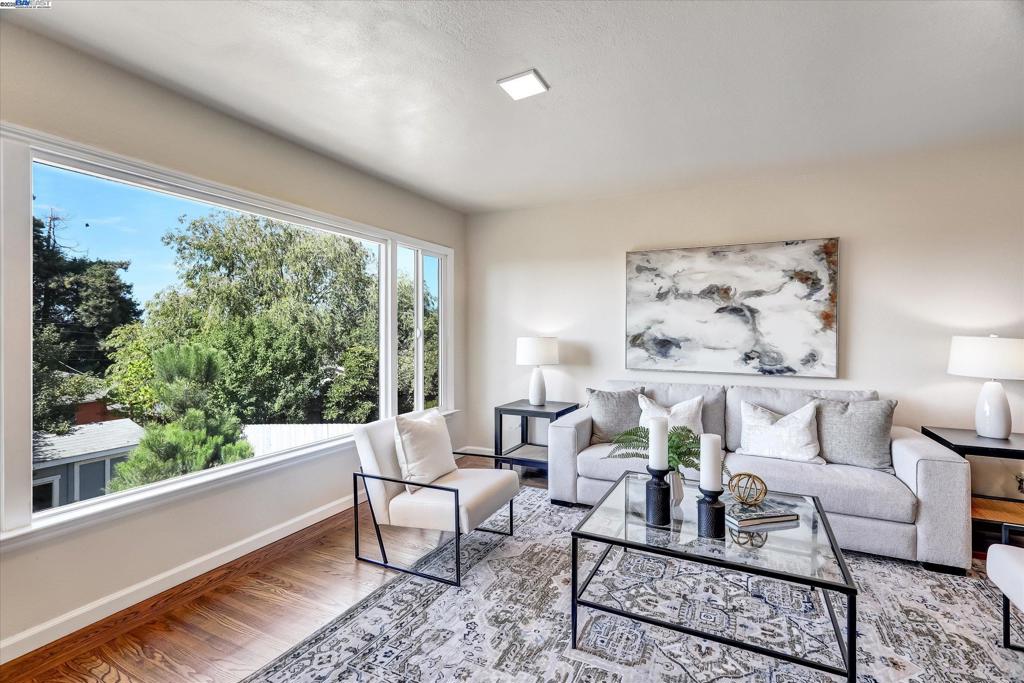 RICHMOND - Residential