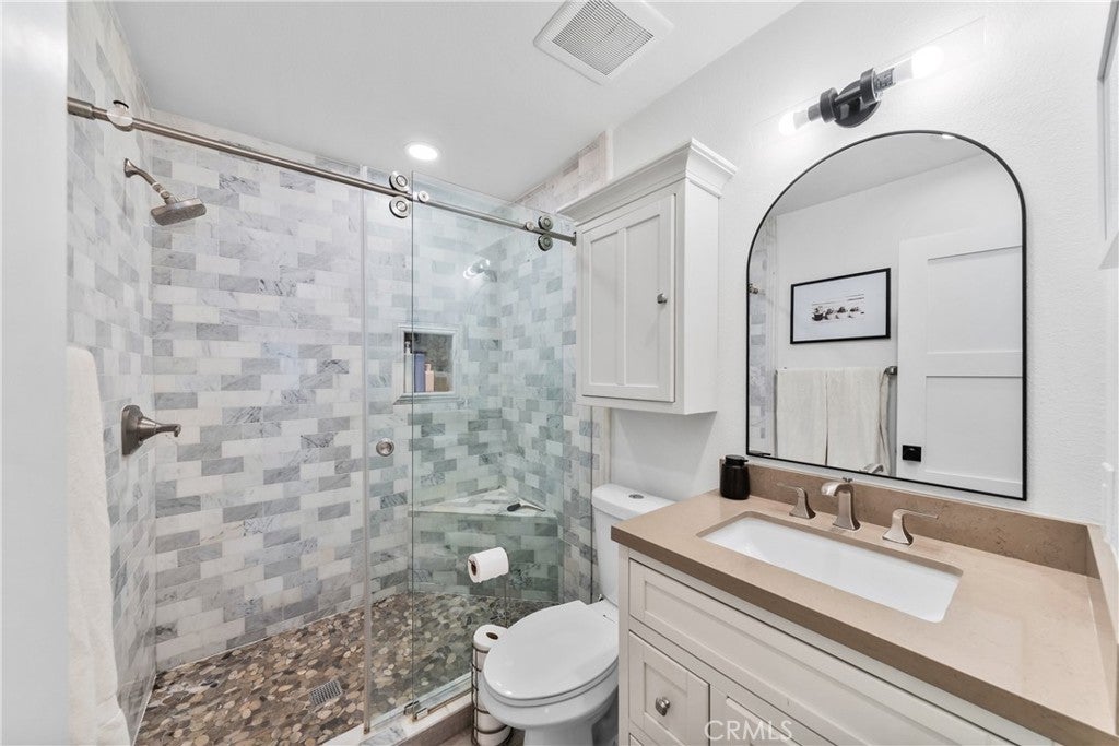 8541 Kelso Drive, Huntington Beach CA 92646 - Photo 32