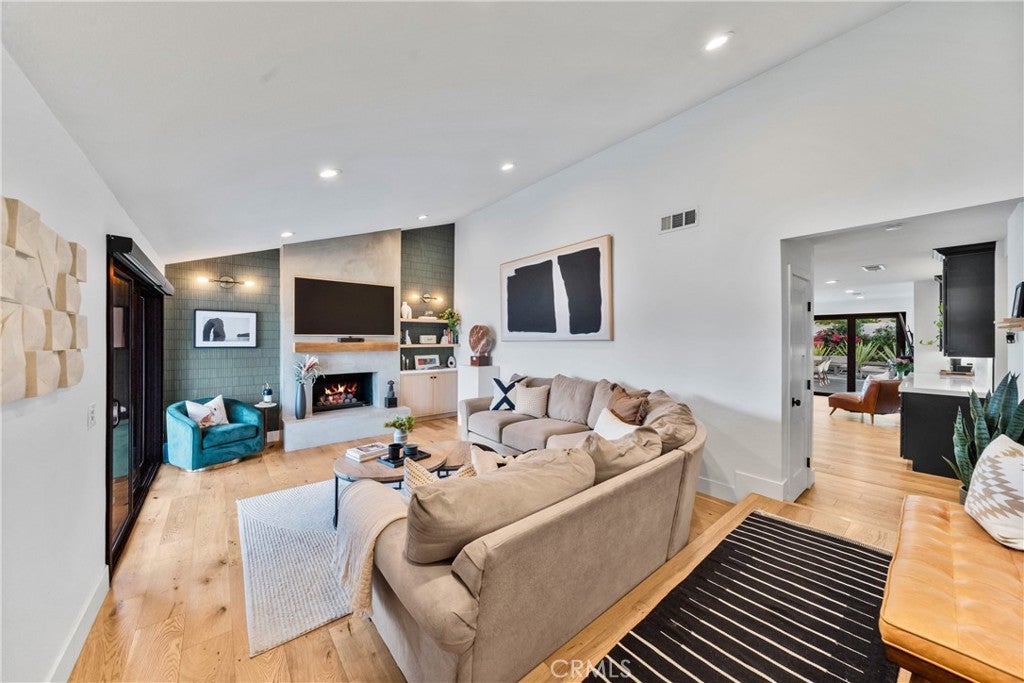 8541 Kelso Drive, Huntington Beach CA 92646 - Photo 14
