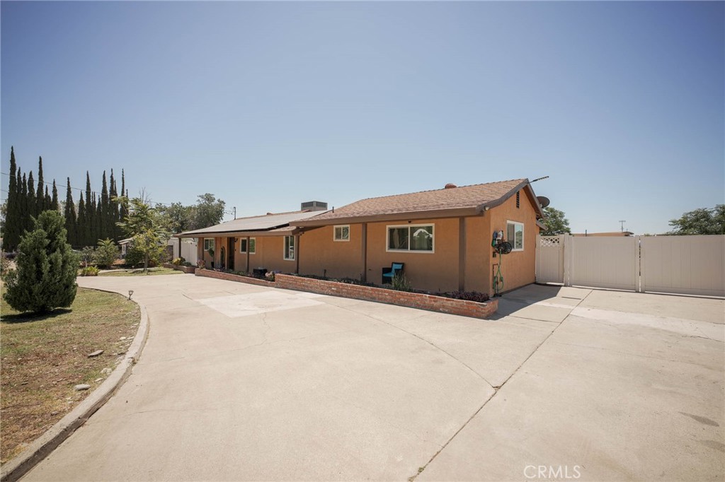 1591 W Persimmon