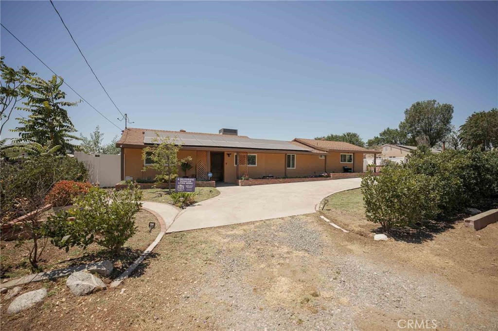 1591 W Persimmon
