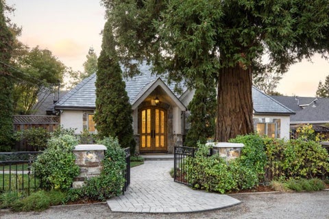 Photo of 716 Linden Avenue, Los Altos, CA 94022 (MLS # ML82065228)