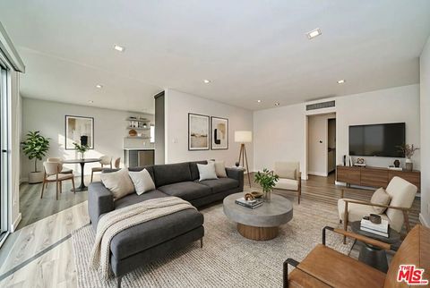 Photo of 425 S Willaman Drive #308, Los Angeles, CA 90048 (MLS # 26646869)