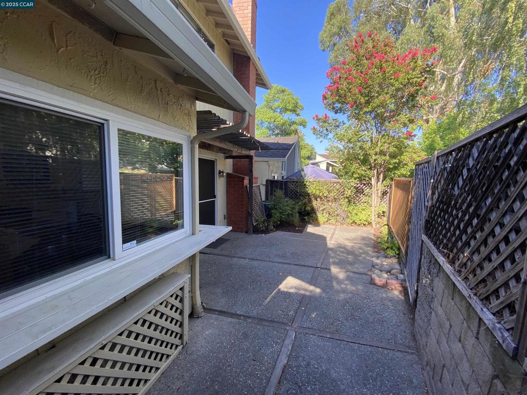 HEATHERFAS - Residential Lease