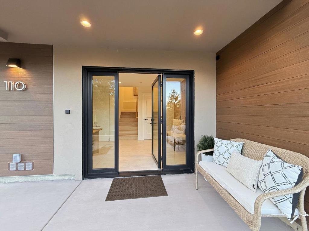 110 Dolton Avenue