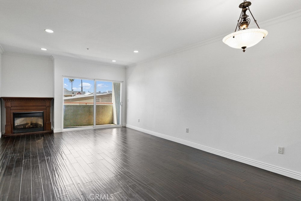 908 S Ardmore Avenue 304, Los Angeles CA 90006