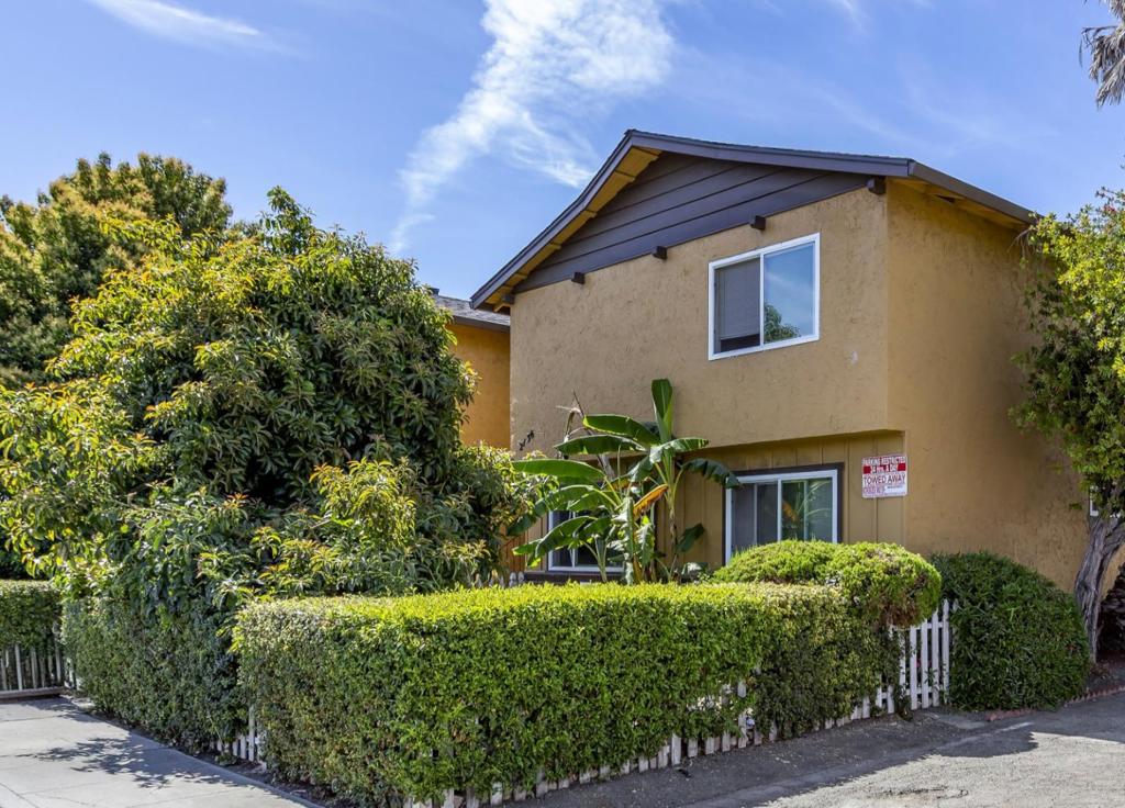 Magnify is pleased to present 2136 Main Street in Santa Clara, a prime multifamily investment in one of the Silicon Valleys most dynamic rental markets. Built in 1963, this six-unit property includes one 2-bedroom/1-bath unit and five 1-bedroom/1-bath units, amounting to 3,784 rentable square feet on an expansive 8,550 square foot lot. This asset offers significant value-add potential through interior upgrades and rent repositioning, making it an excellent opportunity for investors seeking stable cash flow with income growth in the South Bay. The building is in a great location, just minutes from major tech employers such as NVIDIA, Oracle, and Intel. It is in close proximity to key lifestyle destinations including Levis Stadium, Santana Row, and Santa Clara University. With convenient access to Highways 101, 280, and 880, residents also benefit from strong connectivity to the greater Bay Area, enhancing both livability and long-term retention.