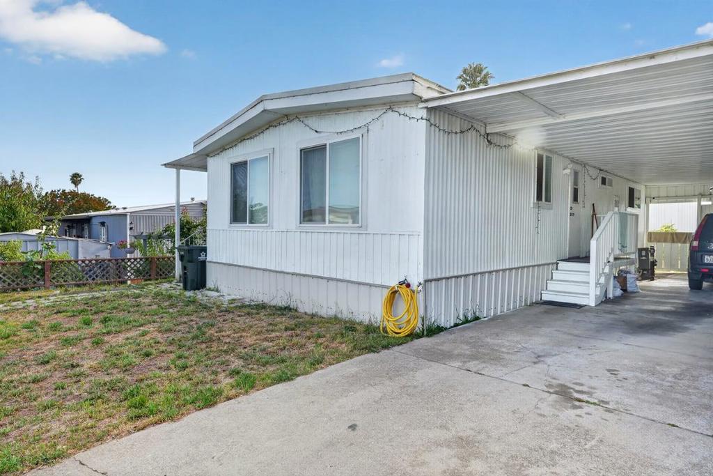 Photo 1 of 13 — 255 E Bolivar 39, Salinas, CA 93906