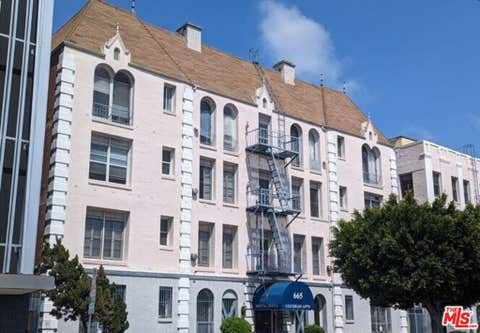 Photo of 665 S Cochran Avenue #100, Los Angeles, CA 90036 (MLS # 26867357)