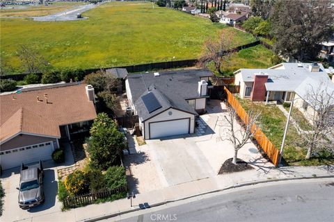 Tiny photo for 1738 The Willows Rd, San Jacinto, CA 92583 (MLS # DW26050206)