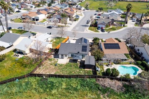 Tiny photo for 1738 The Willows Rd, San Jacinto, CA 92583 (MLS # DW26050206)