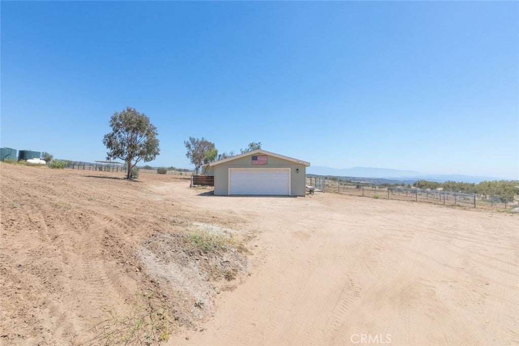34715 Empty Saddle