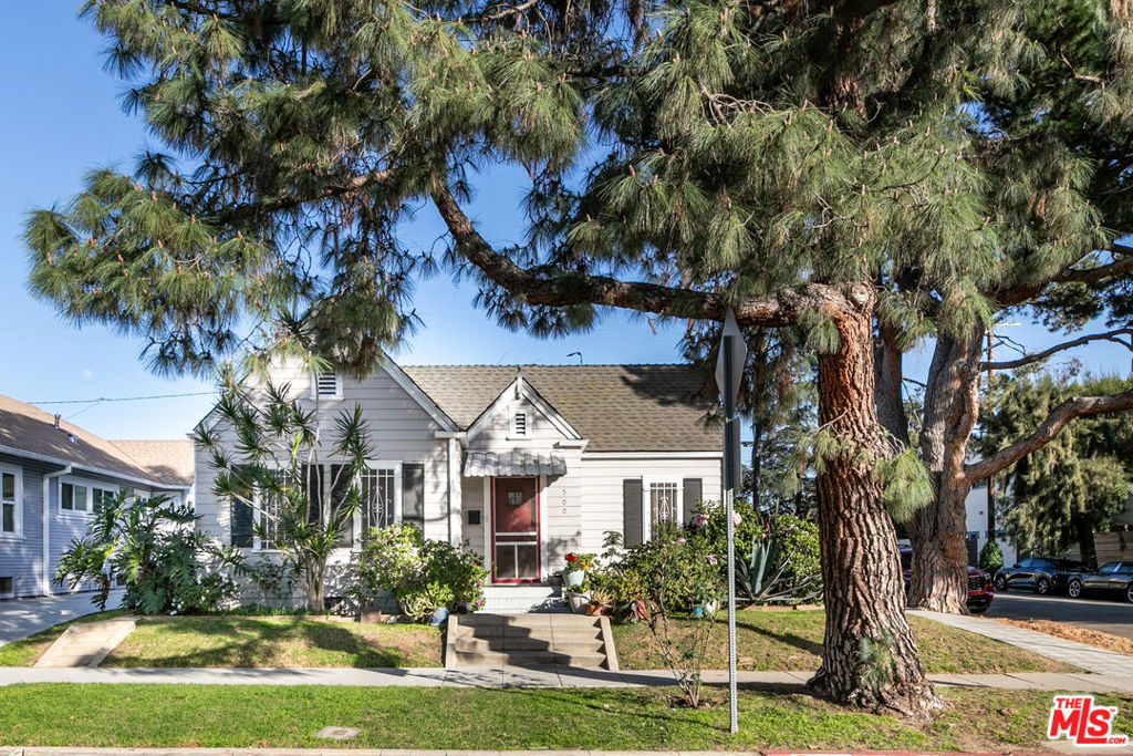 500 N Windsor Boulevard