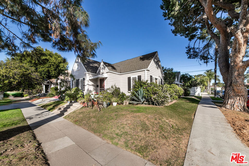 500 N Windsor Boulevard