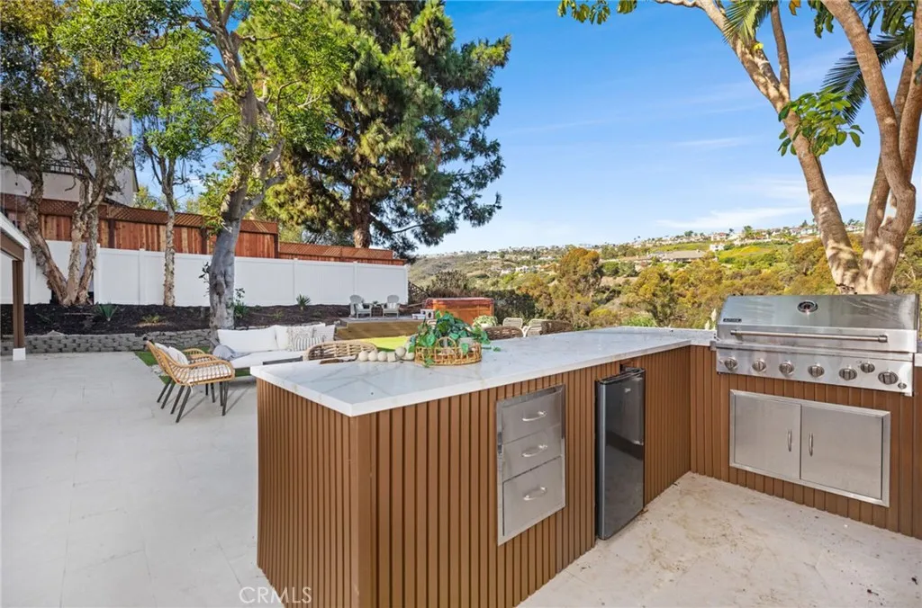 San Clemente, California 92672, United States, 5 Bedrooms Bedrooms, ,5 BathroomsBathrooms,Residential,Active,217909