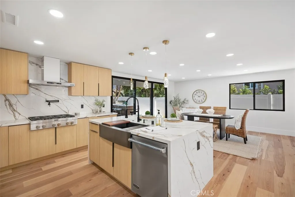 San Clemente, California 92672, United States, 5 Bedrooms Bedrooms, ,5 BathroomsBathrooms,Residential,Active,217909