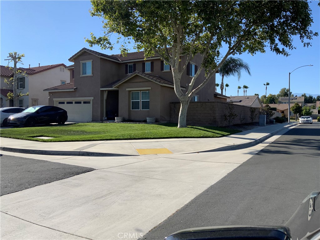 14752 Oak Leaf